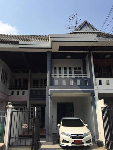 T157ให้เช่าทาวน์โฮม ถนนสยามธรณี  คู้บอน 2ชั้น 3นอน 2ห้องน้ำ 13,000 ต่อเดือน