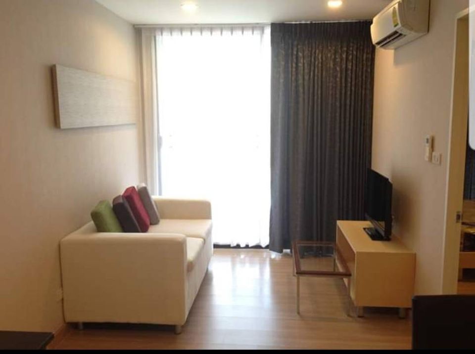 ให้เช่าคอนโด I-Zen Condo ลาดพร้าว71 (นาคนิวาส45) ใกล้ Central อีสต์วิว พร้อมเข้าอยู่