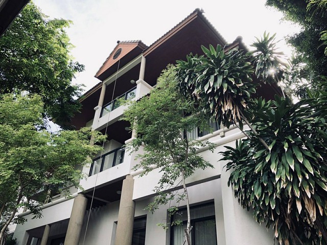 ให้เช่าบ้านเดี่ยว 3 ชั้น หมู่บ้านวิวไม้ 484 ตรม. วิภาวดี20 ใกล้การบินไทย ใกล้เซ็นทรัลลาดพร้าว