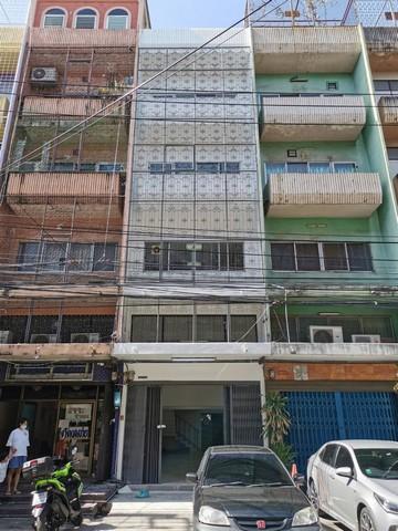 ให้เช่าตึกใกล้​MRT​สถานีไฟฉาย 4ชั้นครึ่ง​ พื้นที่ 300ตรม 3น้ำ รีโนเวทใหม่ 30,000ต่อเดือน