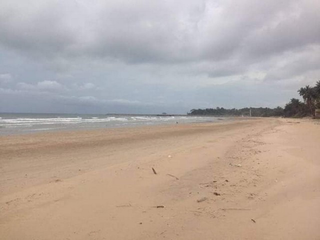 ที่ดินสวยงามสมราคา ติดทะเล หาดส่วนตัว ริมหาดสะพลี อำเภอปะทิว จังหวัดชุมพร 