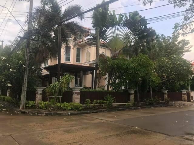 C1382 ขายบ้านเดี่ยว 2 ชั้น หมู่บ้านนาราสิริ สาทรวงแหวน ถนนกาญจนาภิเษก หลังมุม