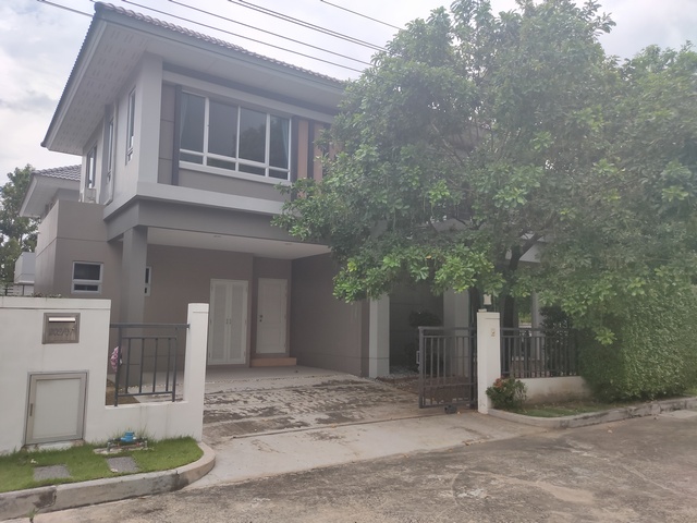 ไลฟ์ บางกอก บูเลอวาร์ด วงแหวน-อ่อนนุช2 บ้านเดี่ยวขนาด 52 ตรว. 4 ห้องนอน