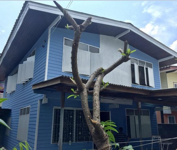 ให้เช่าบ้านไม้ 2 ชั้น 50 ตรว. สไตล์วินเทจ รีโนเวทแล้ว หลังสถานีตำรวจสุทธิสาร ใกล้ MRT สุทธิสาร