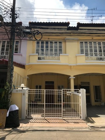 รหัสC3534 ให้เช่าทาวน์เฮ้าส์ 2ชั้น ถนนลาดพร้าวซอย101 พร้อมเฟอร์นิเจอร์