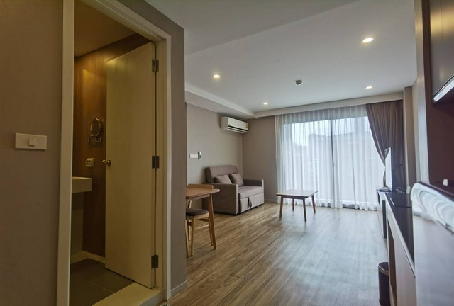 ให้เช่าคอนโด Blossom Condo @ Sathorn - Charoenrat 2 ห้องนอน ขนาด 63 ตรม 