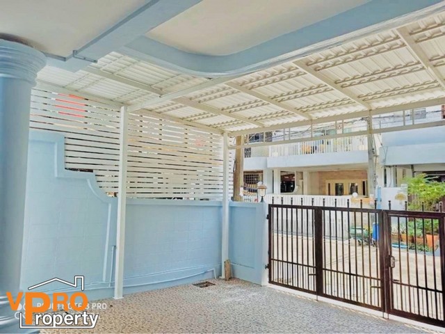 ขาย - เช่า ทาวน์โฮม 3 ชั้น หมู่บ้าน 84 Mansion ถ.ลาดพร้าว ซ.ประดิษฐ์มนูธรรม 5 