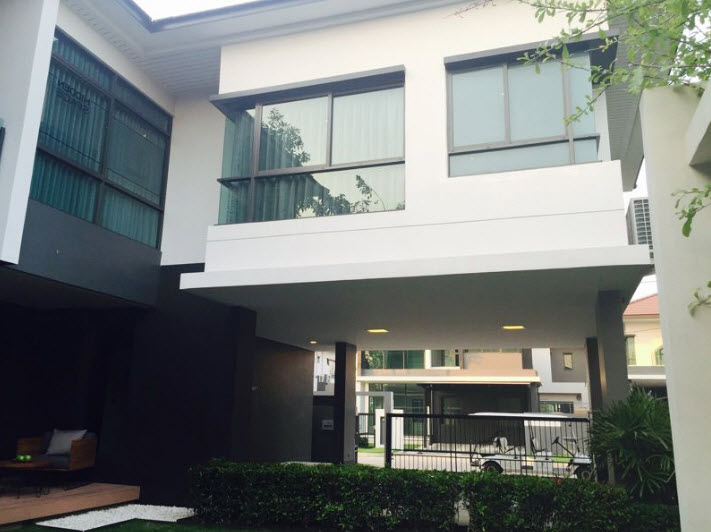 ให้เช่าบ้านเดี่ยว 2 ชั้น 3 ห้องนอน 100 ตร.วา ถนนกรุงเทพกรีฑา ม.เศรษฐสิริ