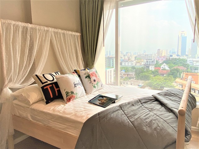 ให้เช่า The Saint Residences 15500บาท ห้องทิศใต้ ลมดีเย็นสบาย เฟอร์ครบ พร้อมอยู่