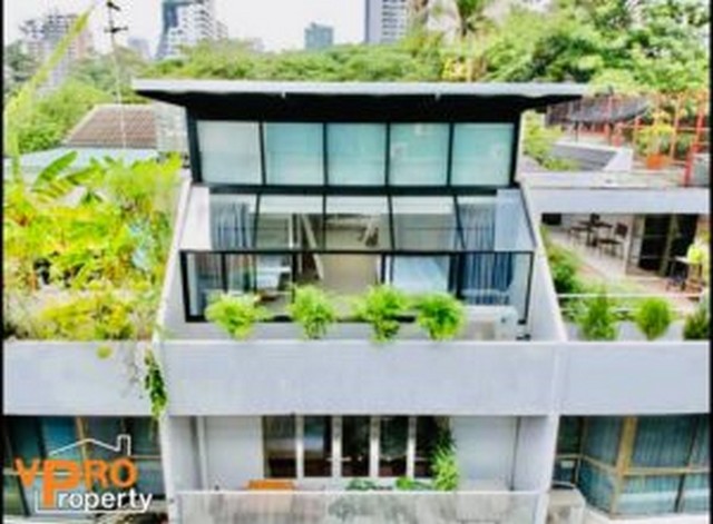 ให้เช่า บ้านทาวน์เฮ้าส์ สุขุมวิท 39 แขวง คลองตันเหนือ เขตวัฒนา