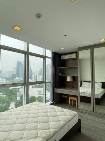 Nusasiri Grand Condo Sukhumvit 42 convenient safe BTS Ekkamai