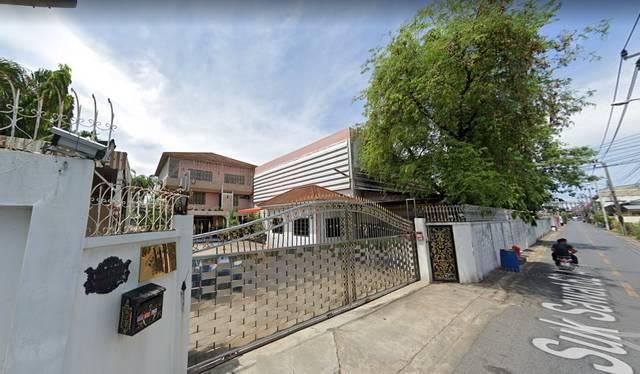 ขายบ้านเดี่ยว 3ชั้น พร้อม ออฟฟิศ ห้องเย็น ใกล้ขึ้นทางด่วนสุขสวัสดิ์ 